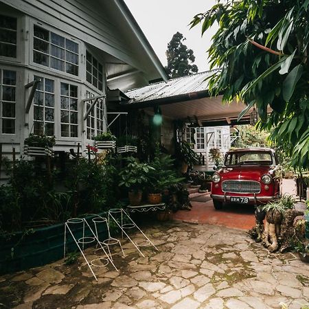 Rock Cliff Home Stay Shillong Exteriör bild