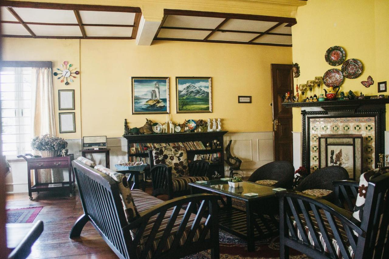 Rock Cliff Home Stay Shillong Exteriör bild