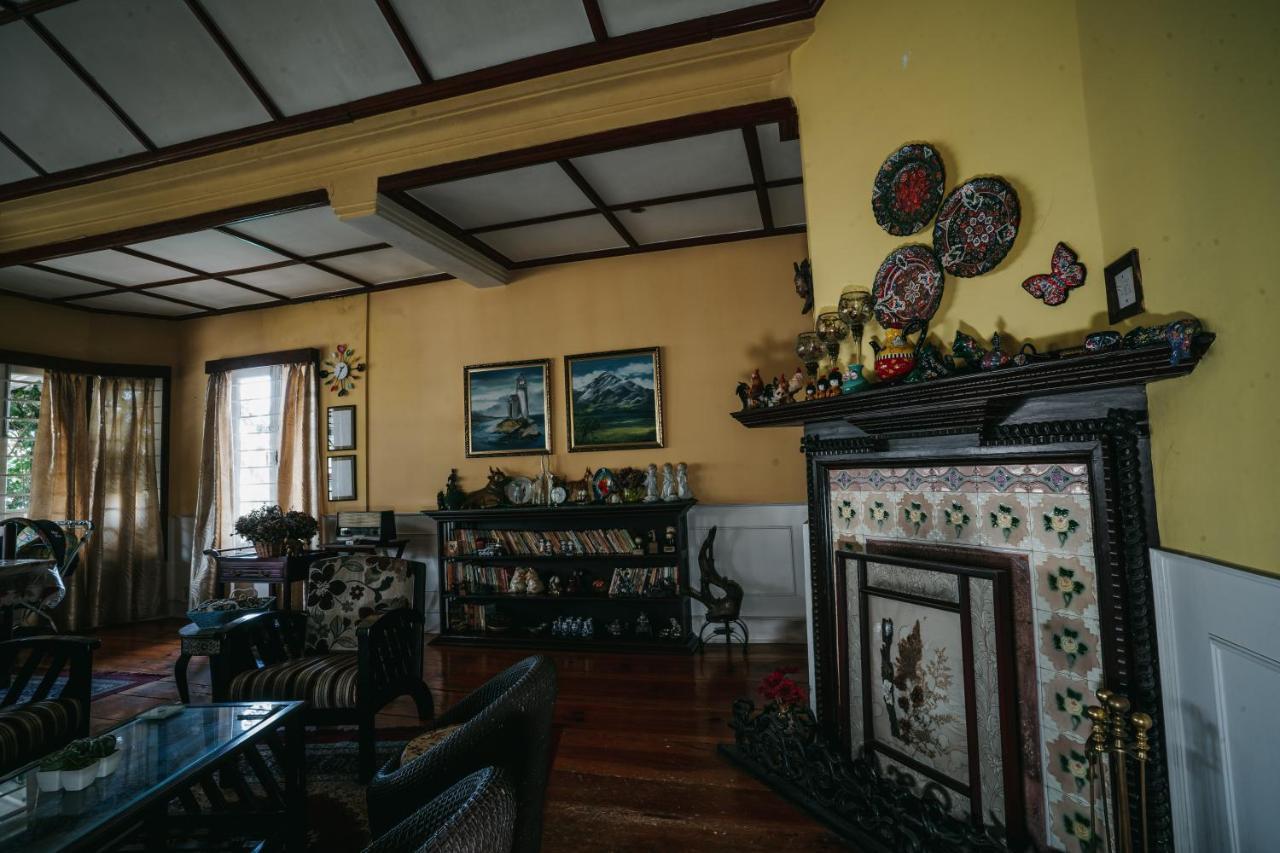 Rock Cliff Home Stay Shillong Exteriör bild