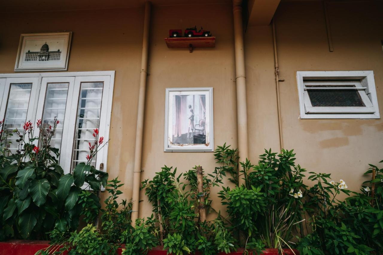 Rock Cliff Home Stay Shillong Exteriör bild