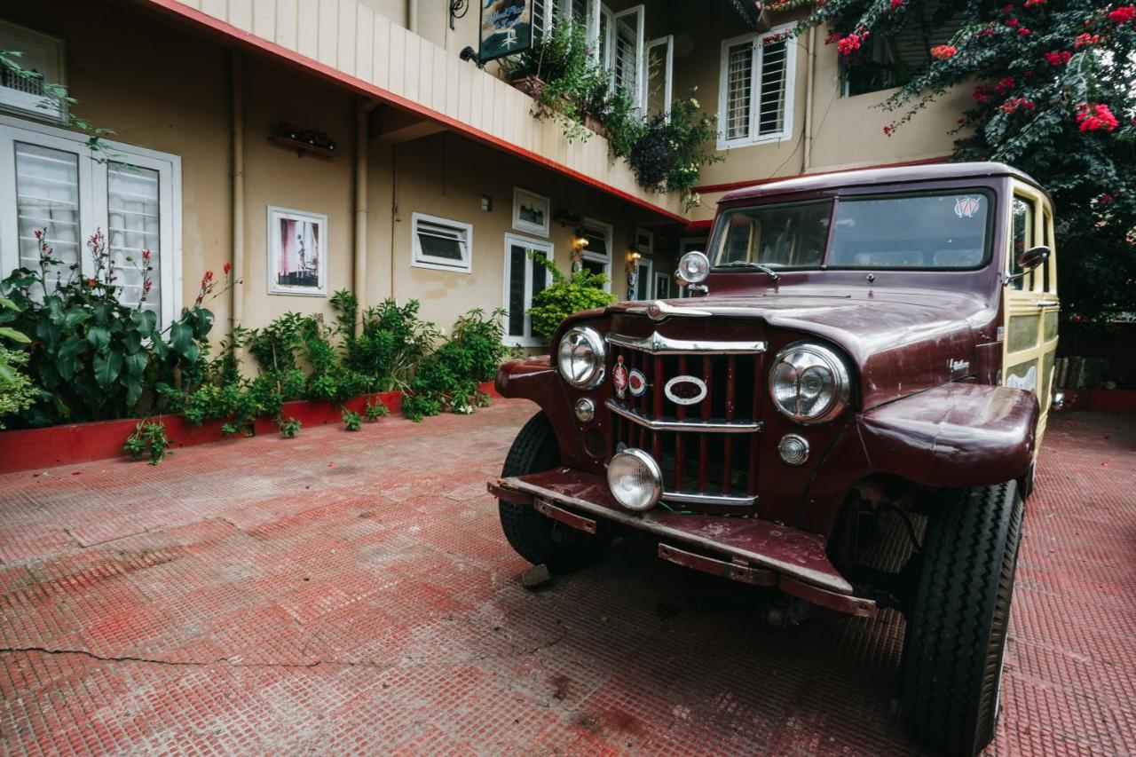 Rock Cliff Home Stay Shillong Exteriör bild