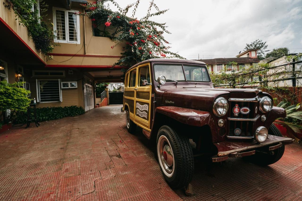 Rock Cliff Home Stay Shillong Exteriör bild