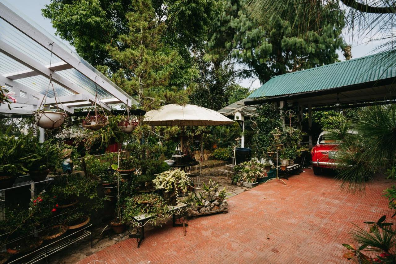 Rock Cliff Home Stay Shillong Exteriör bild